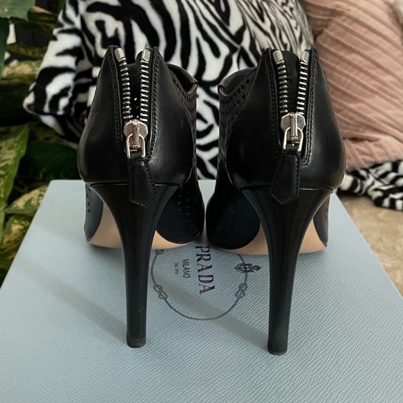 Prada low ankle open toe pumps - Picture 8 of 11